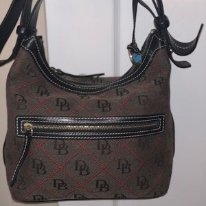 Authentic Dooney & Bourke Shoulder Sac Bag